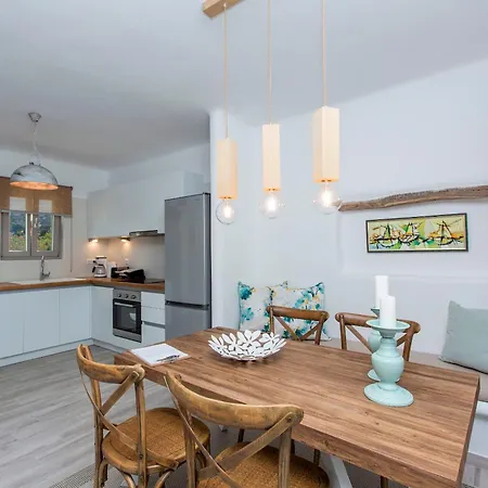 Villa Rocabella Just 100M From Glyfada Beach *