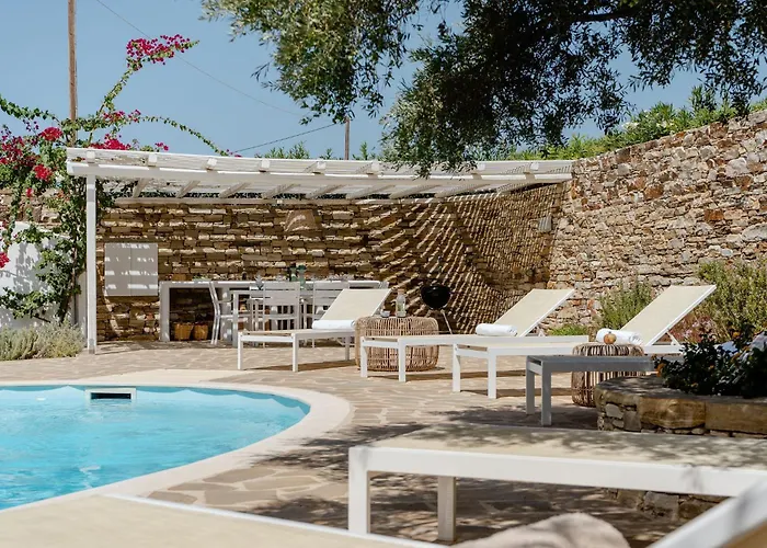 Villa Rocabella Just 100m From Glyfada