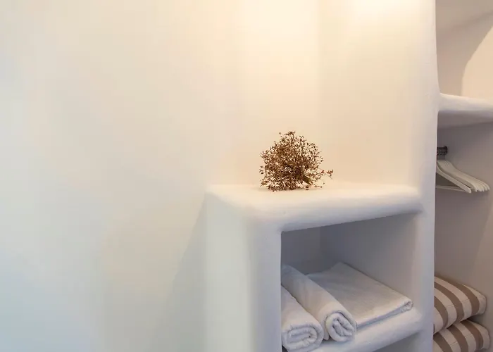 Rocabella Just 100m From Glyfada *